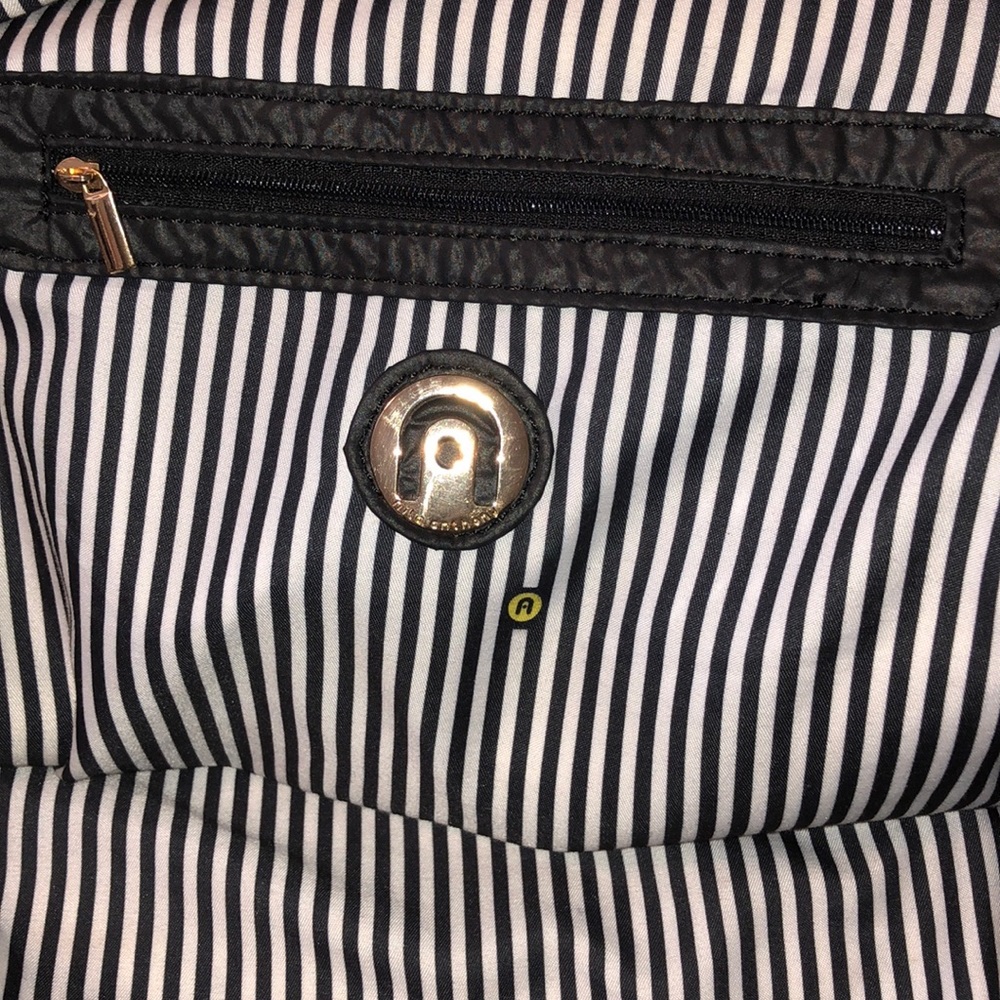 Nila Anthony Gold Studded Bag - Picture 3 of 6
